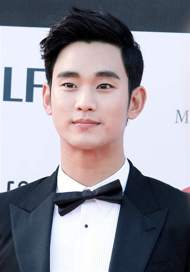 10+ Times Kim Soo Hyun Proved His Visual Perfection And Made Our Jaws