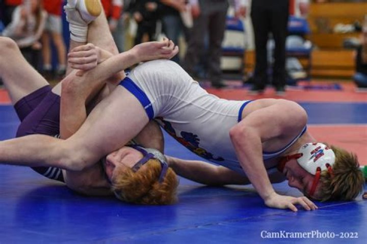 120lbs Payton Harger (Earlham) fall Bradley Gebbie (Nodaway Valley