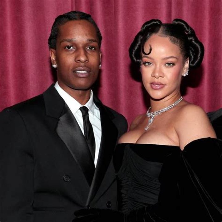 🔥 Download Rihanna S Dad Ronald Fenty Couldn T Be Happier About