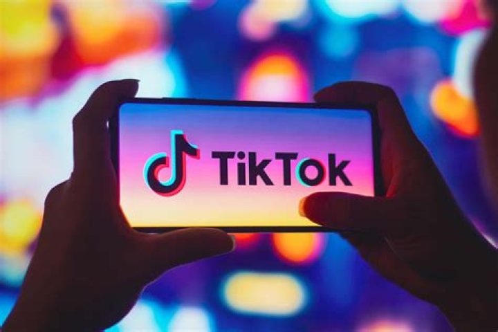 🦄 britneyloh6969 Britney Loh💗 TikTok