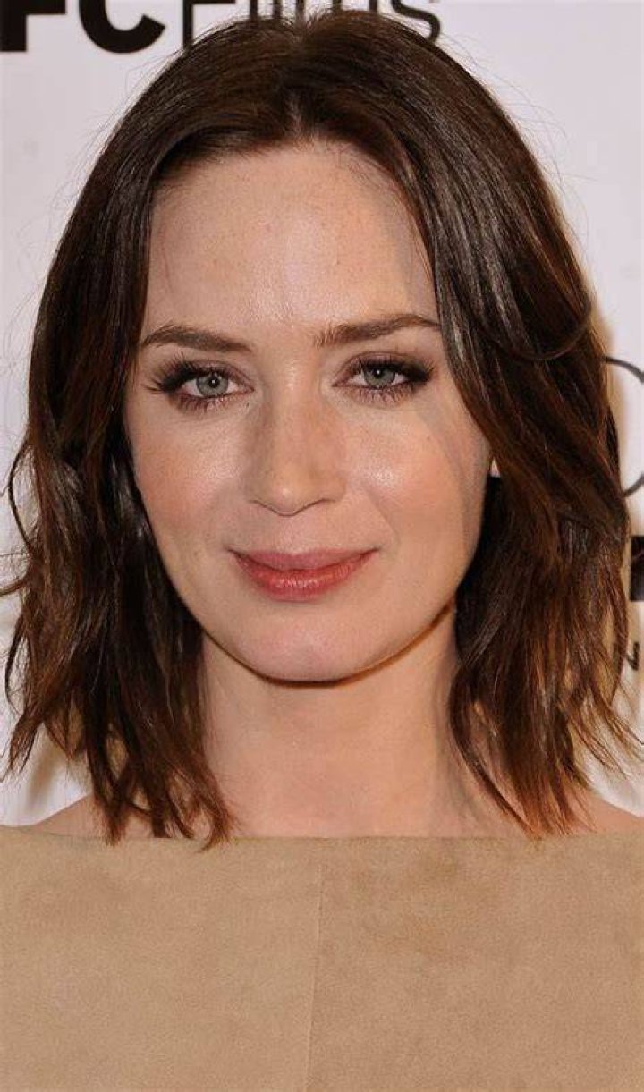 13 Stylish Bob Hairstyles For Oval Faces Oval face hairstyles, Oval