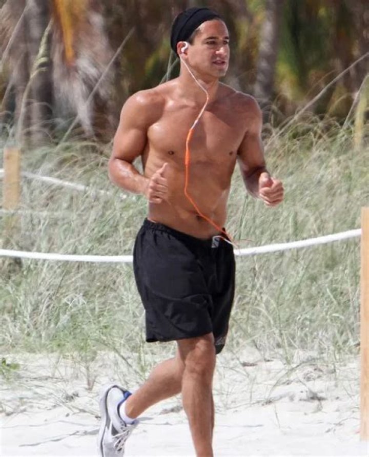 15+ Mario Lopez Height Weight MaahtabAarib