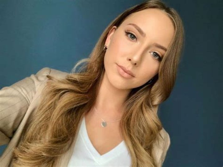 19 Captivating Facts About Hailie Mathers
