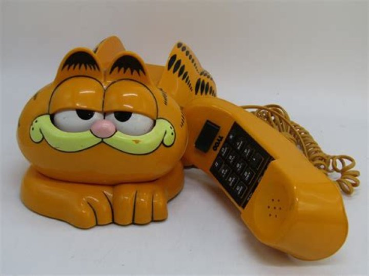 1981 Garfield phone I have wanted since I was a kid!! Guess I&rsquo;m getting