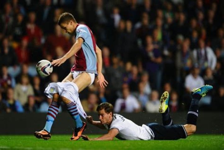 20 Embarrassing And Hilarious Sport Wardrobe Malfunctions
