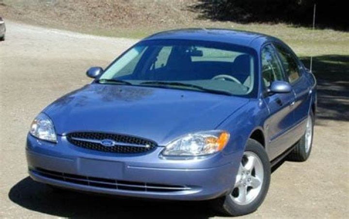 2000 Ford Taurus