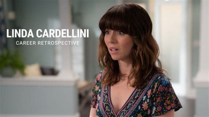 28+ Images of Linda Cardellini Miran Gallery