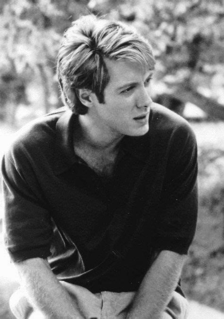 32 Fabulous Portrait Photos of a Young and Handsome James Spader