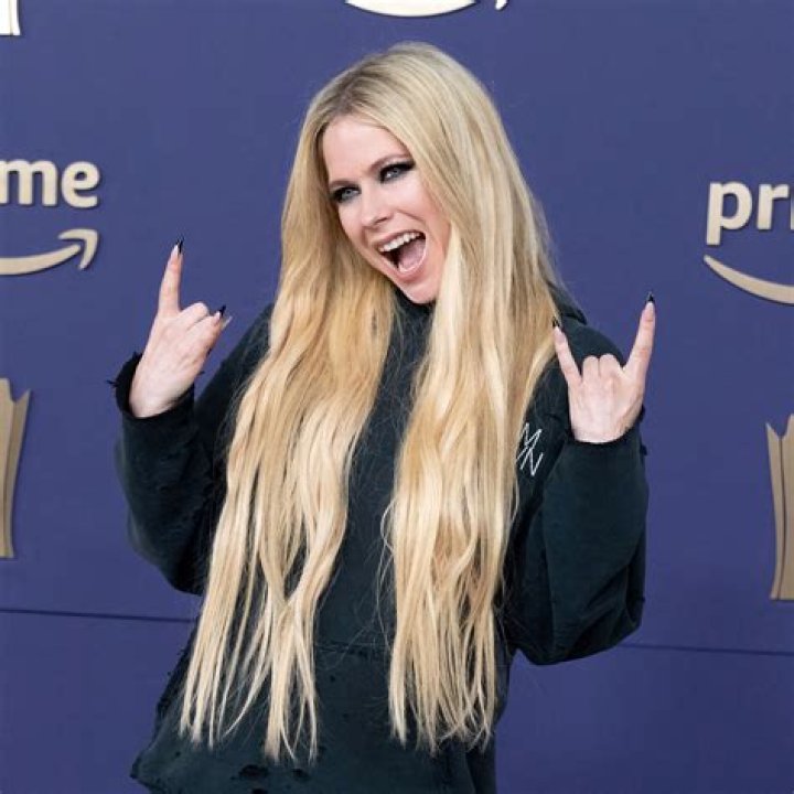ღ*Young&hearts;Princess*ღ Avril Lavigne Photo (13727616) Fanpop