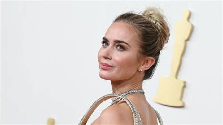 49 Hottest Emily Blunt Bikini Pictures Which Will Make You Drool For