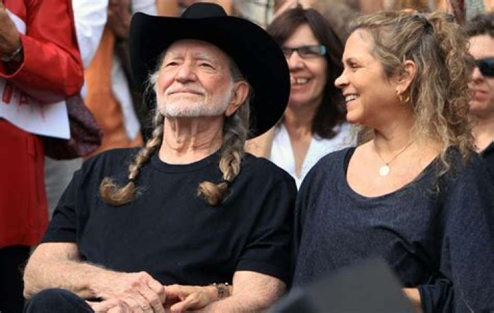 8 Fast Facts About Willie Nelson's Spouse, Annie D&rsquo;Angelo