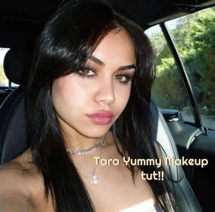 9 Hot Tarayummy Bikini Pics