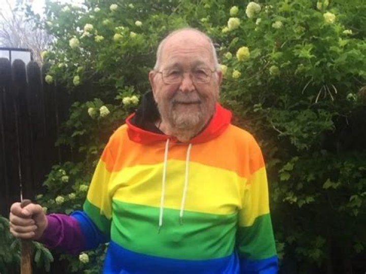90 Year Grandfather Comes Out as Gay, Searches for Long Lost Love