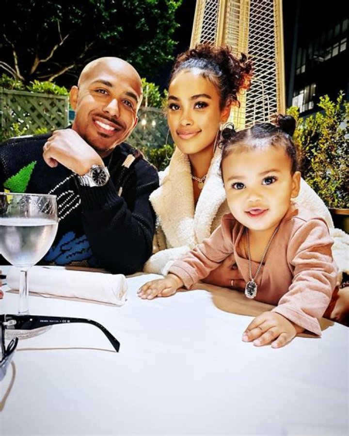 90s TV star and former boy band member, 42, reveals he&rsquo;s expecting