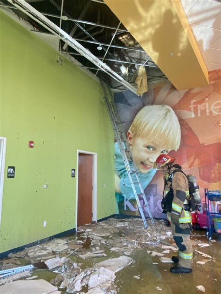 Ahwatukee LA Fitness fire