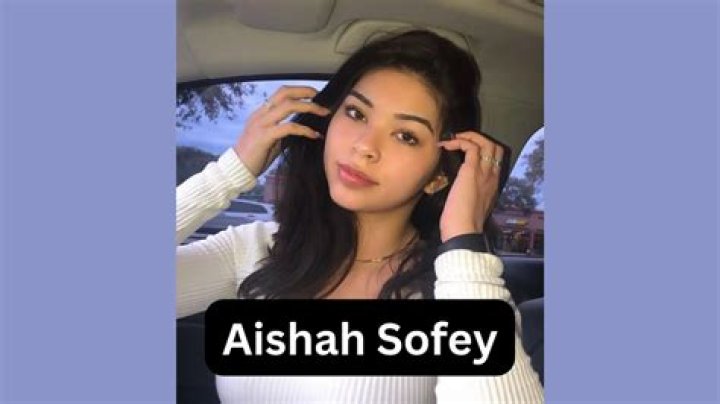 Aishah Sofey Lee 💕 on Instagram &ldquo;Some photos of today&rsquo;s outfit