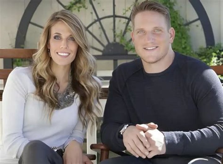 A.J. Hawk hears workouts are a "disaster" NBC Sports