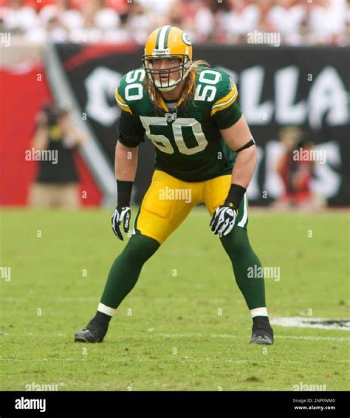 A.J. Hawk presides over Green Bay Packers athletic trainer's wedding