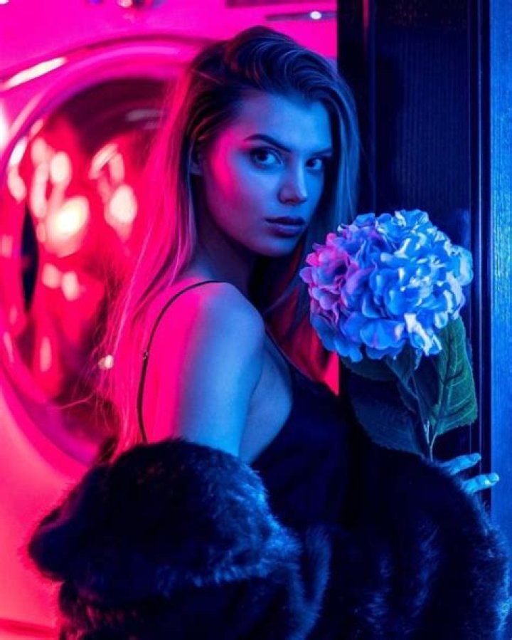 Alissa Violet Sexy Pictures Influencers GoneWild