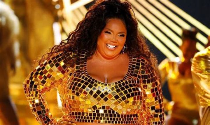 All about Lizzo's family, marriage, boyfriend, husband and kids DNB