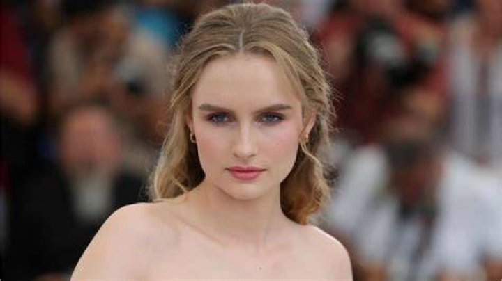 All About Olivia DeJonge aka Priscilla Presley in New Elvis Movie