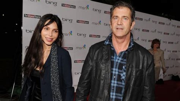 All About Robyn Moore Gibson's Net Worth: A Comprehensive Guide