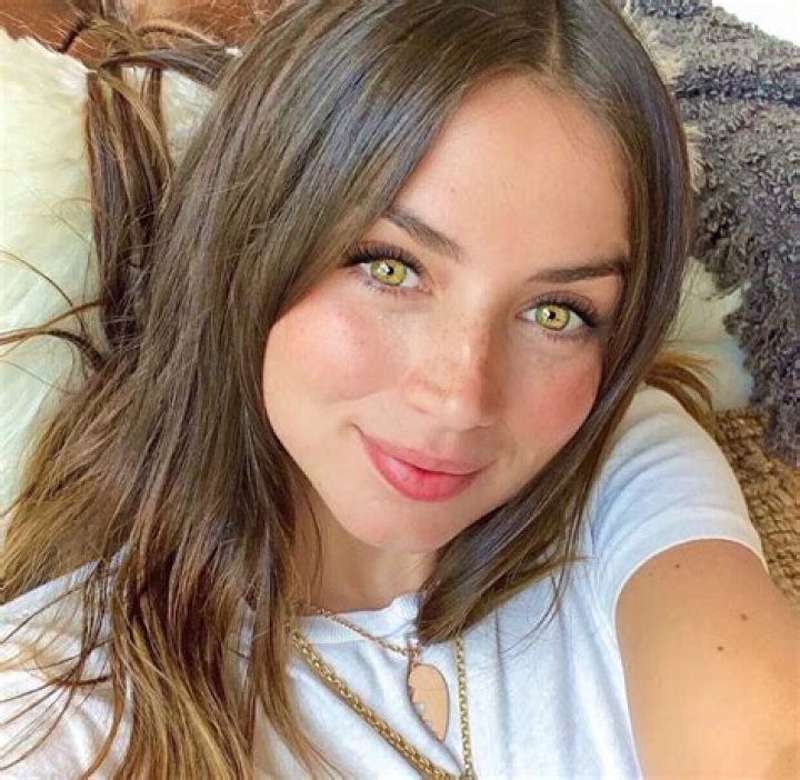 Ana de Armas (Instagram) Beauty girl, Ana, Celebrity pictures