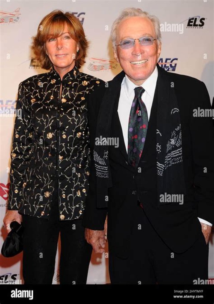 Andy Williams and wife Debbie Haas at the 2009 MusiCares Person of the