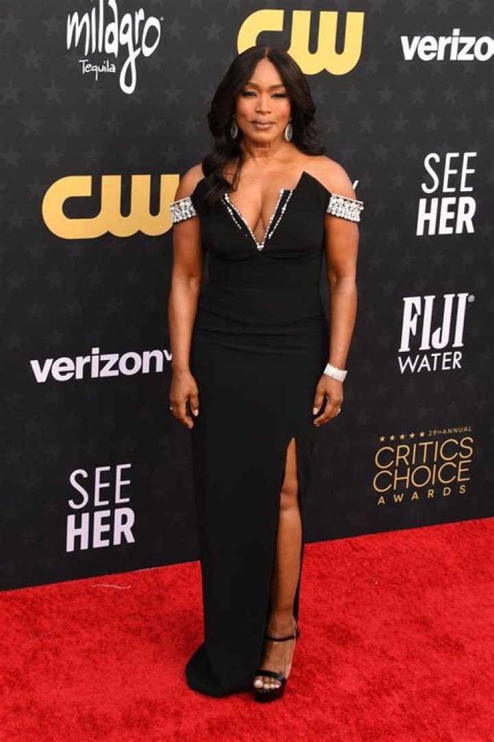 Angela Bassett 29th Annual Critics Choice Awards r/Blackcelebrity