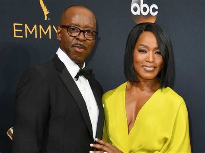 Angela Bassett Net worth, Husband, Age, Body measurements, Children