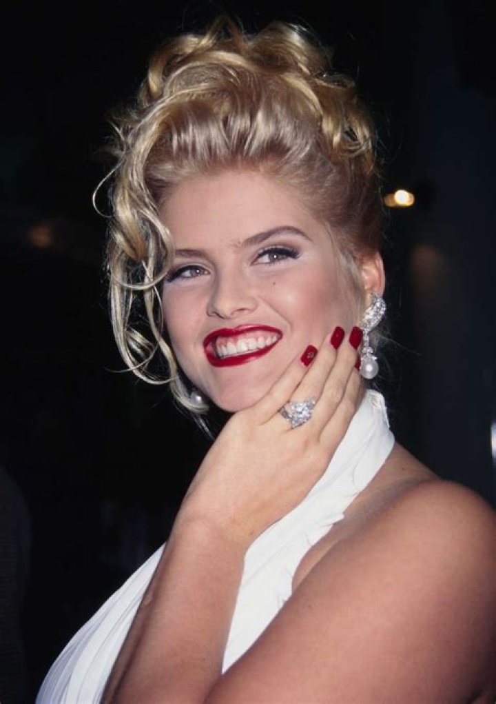 Anna Nicole Smith Death Cause, Where She Is Buried