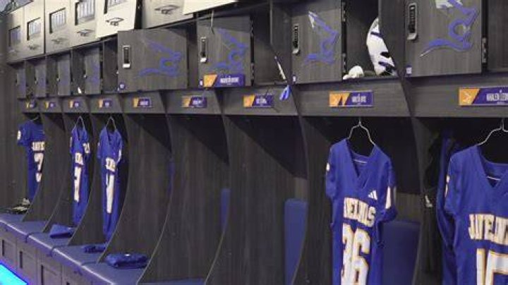 Anthony Davis Locker Room Video Unlocks Secrets And Raises Questions