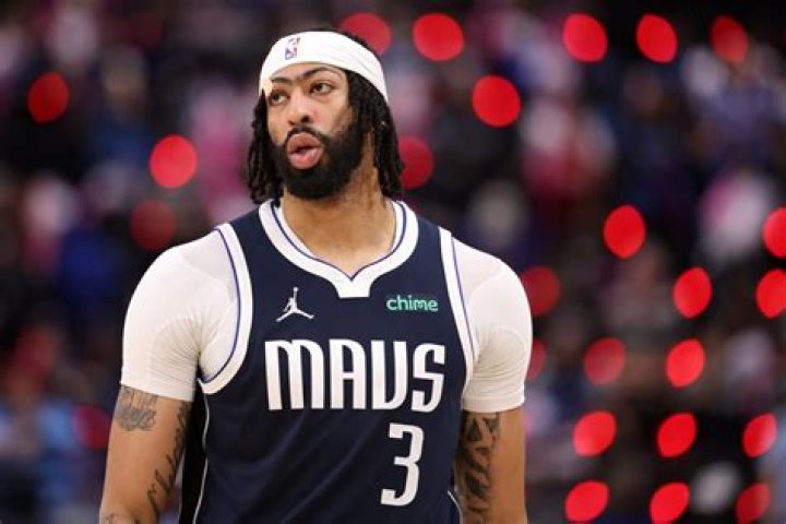 Anthony Davis' Parents & Family 5 Fast Facts You Need to Know
