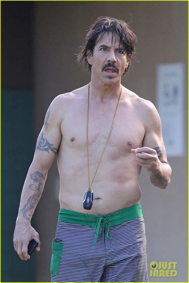 Anthony Kiedis Weight Height Ethnicity Hair Color Eye Color