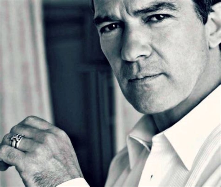 Antonio Banderas' girlfriend Nicole Kimpel struts down the catwalk with her twin sister Daily