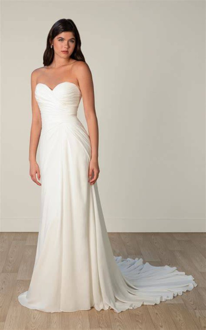 AO Photographers Wedding dresses, Strapless wedding dress, Dresses