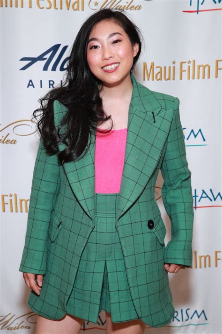 Aquafina actress navdase