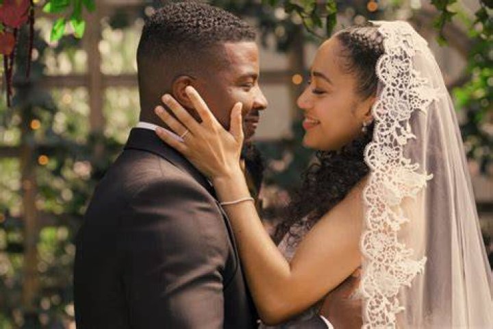 Are Daniel Ezra & Samantha Logan Dating? Girlfriend Rumors Explained
