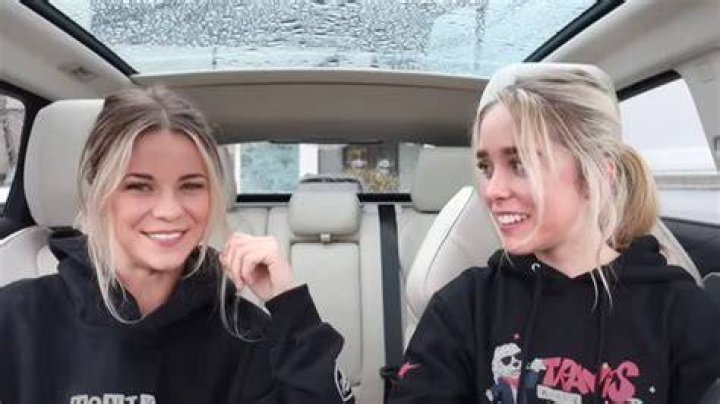 Are Jenna Davis And Liv Swearingen Really Sisters? Here's What We Know