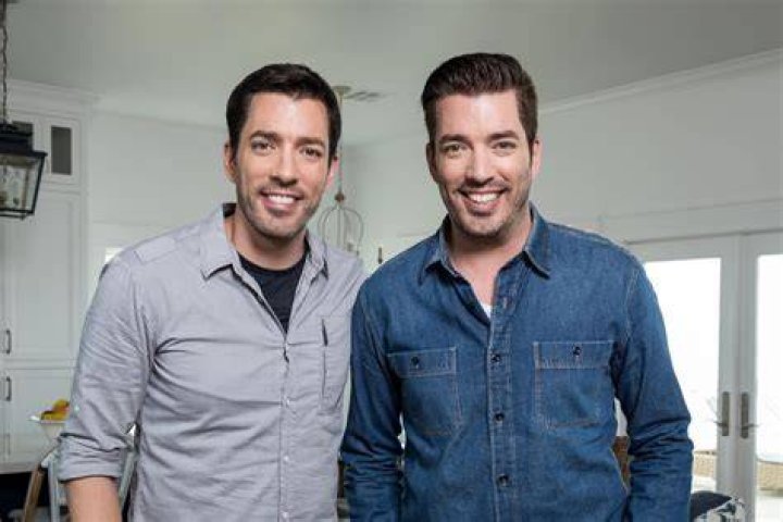 Are Property Brothers Identical Twins? Other Siblings and Family