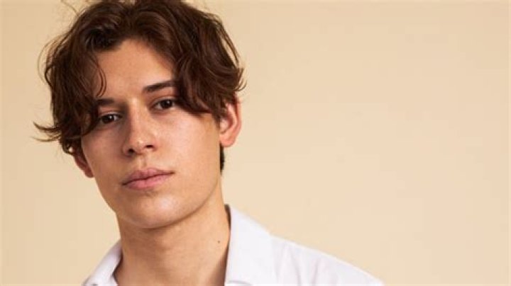 Ari Elkins Launches Spotify Live Show &lsquo;Soundtrack Your Day&rsquo; Billboard