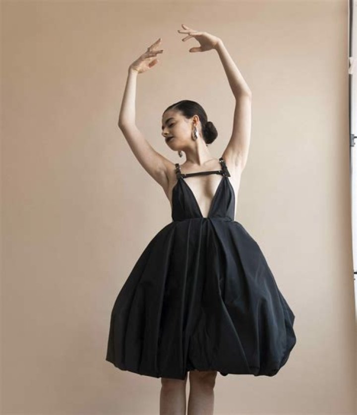Aria Mia Loberti Embraces &lsquo;All the Light We Cannot See&rsquo; Vanity Fair