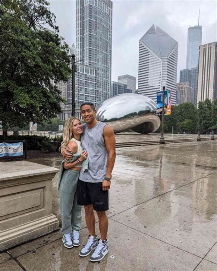 Ariana Madix and Boyfriend Daniel Wai Enjoy Rainy Day in Chicago