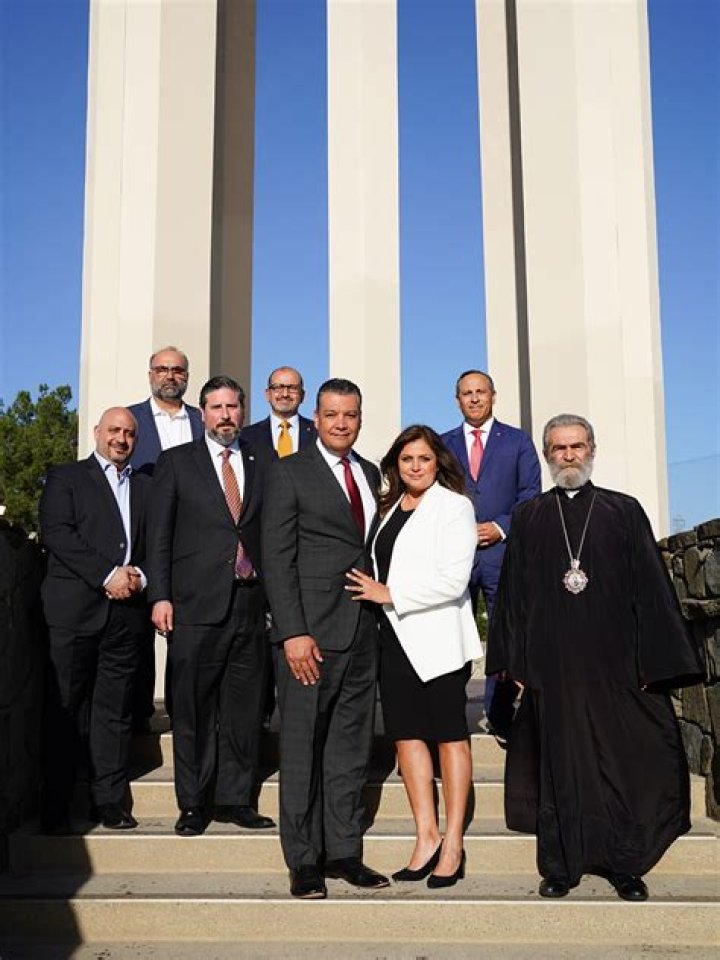 Armenian Americans gather to support US Senator Alex Padilla&rsquo;s election