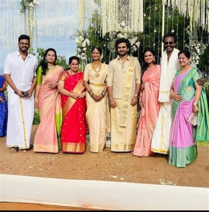 Ashok Selvan Photos (6) MixIndia