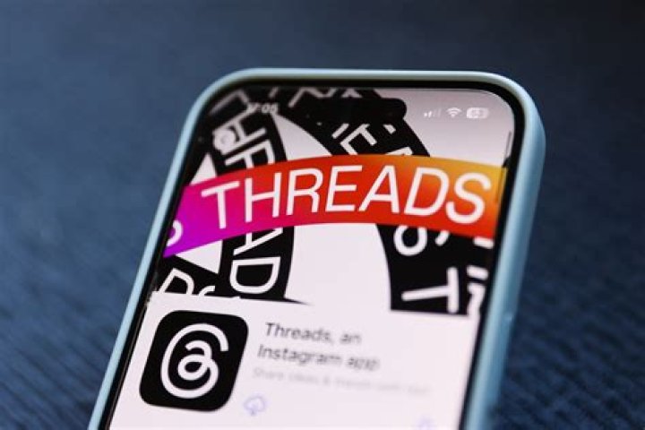 athenaparissss on Threads