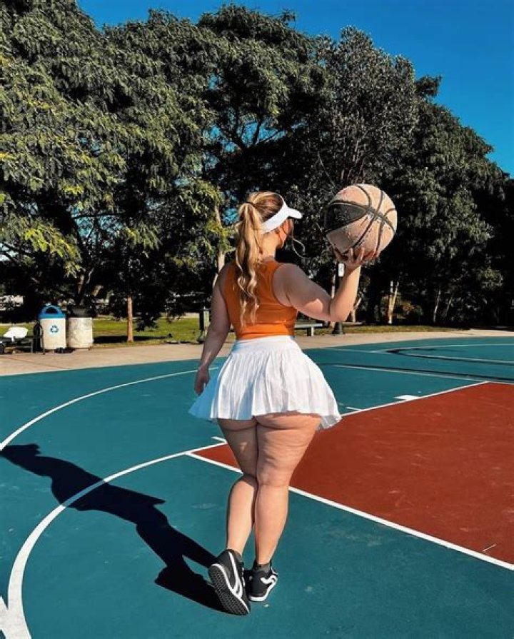 Autumn Nelson Kalipyge