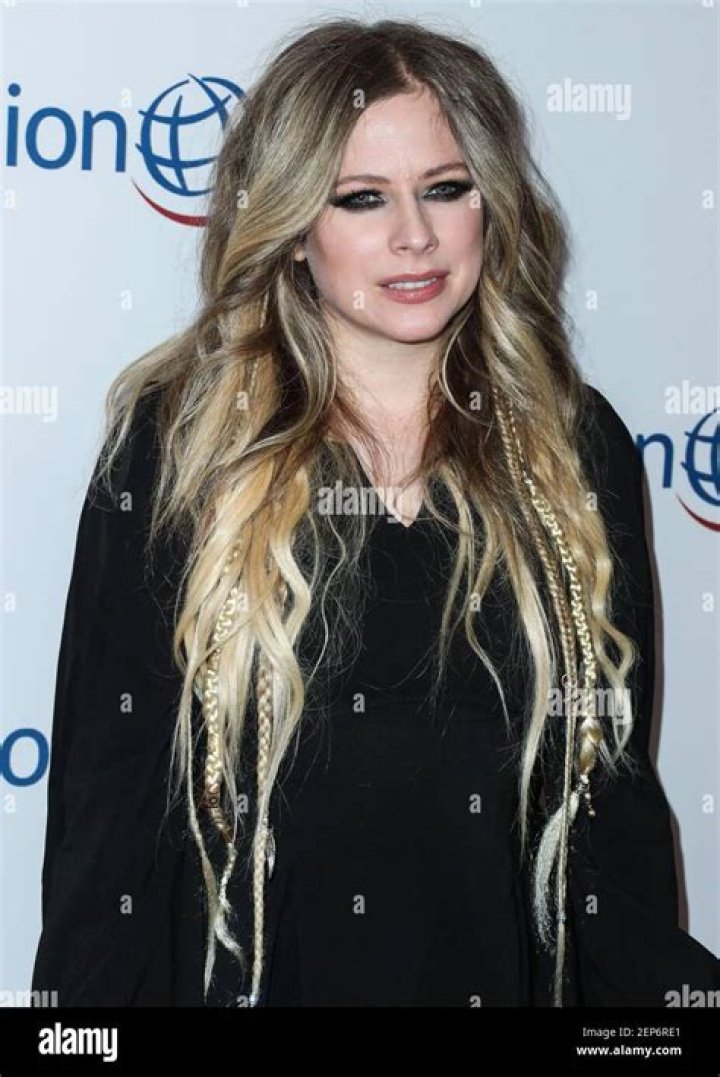 AVRIL LAVIGNE at Operation Smile&rsquo;s Hollywood Fight Night in Beverly