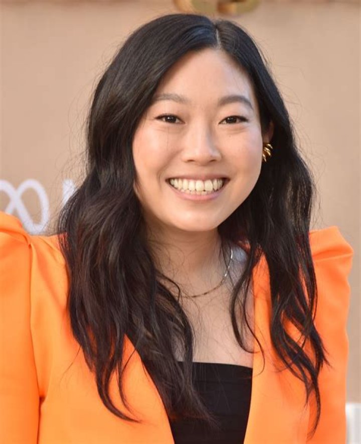 Awkwafina Who Are the Crazy Rich Asians Cast Dating? POPSUGAR