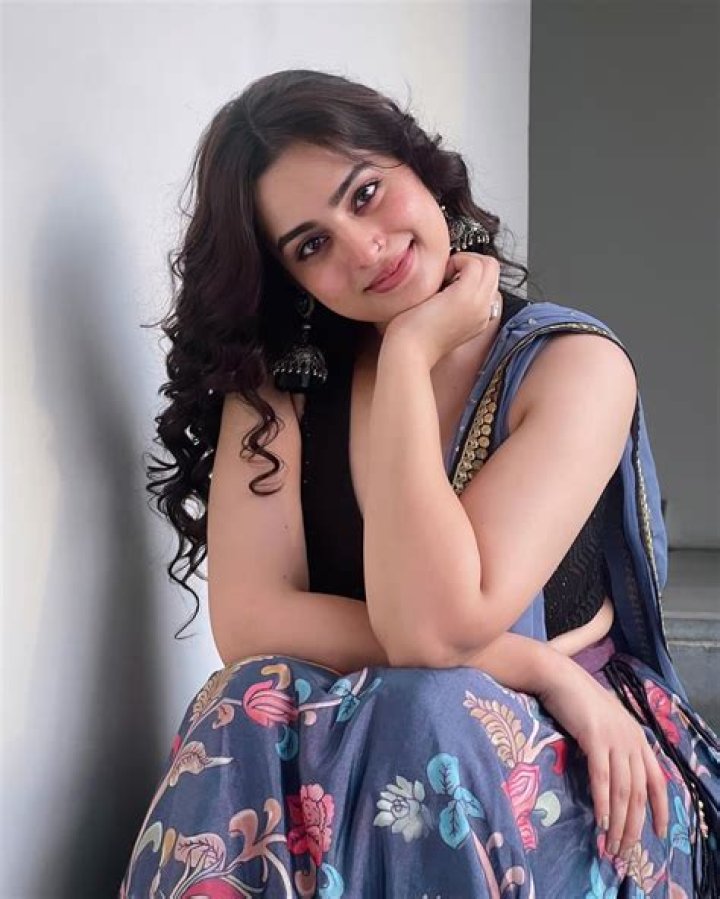 Ayesha Khan ఆయేషా ఖాన్&zwnj; అందాలకు కుర్రకారు ఫిదా..Namasthe Telangana